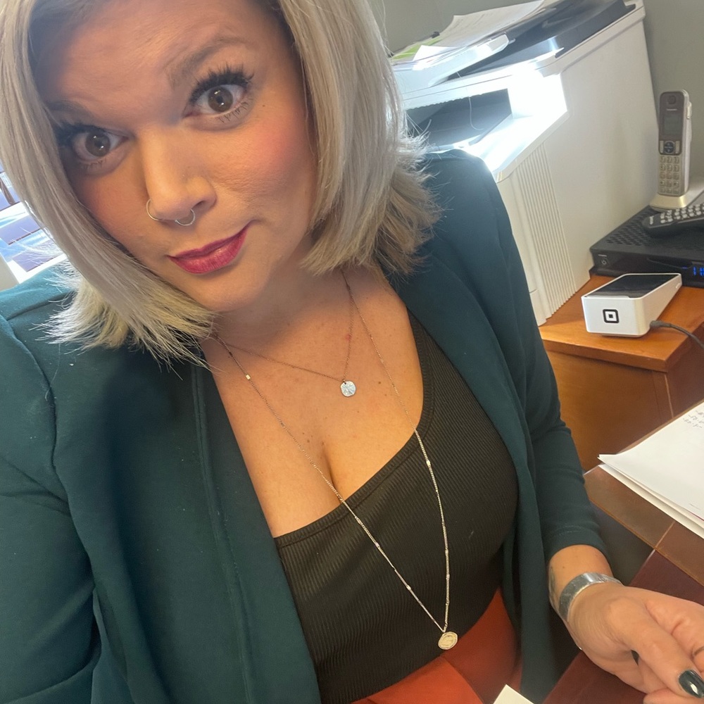 Meet your Posher, Ashley